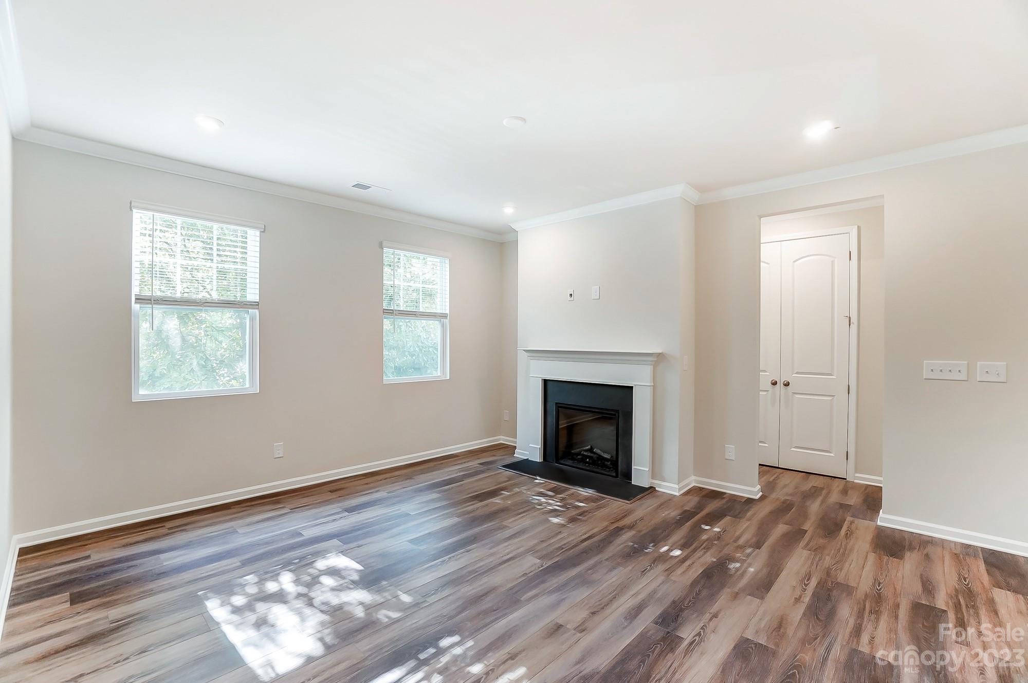 Summers Walk - Residential