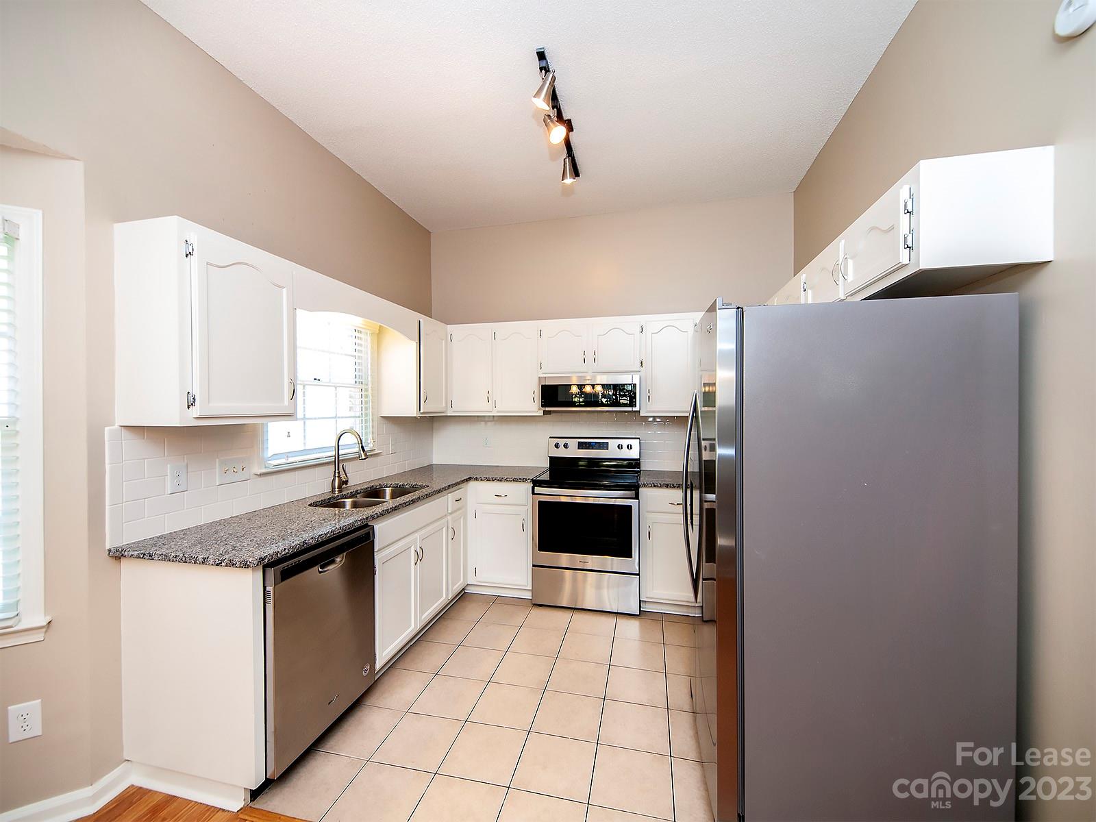 Deercreek - Residential Lease