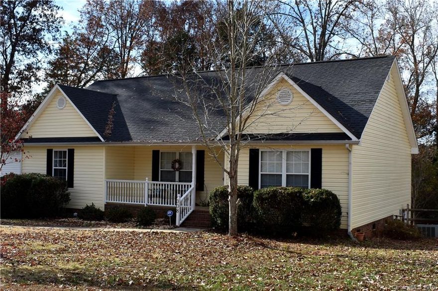 Awesome ranch home on a quiet cul-de-sac in Highland Creek subdivision in Rock Hill. Huge master bedroom and spacious living area. Split bedroom plan with master on one end and two other bedrooms at other end. Features a partially wooded and fenced back yard, storage building and deck. Convenient location near South Cherry Rd and Heckle Blvd.