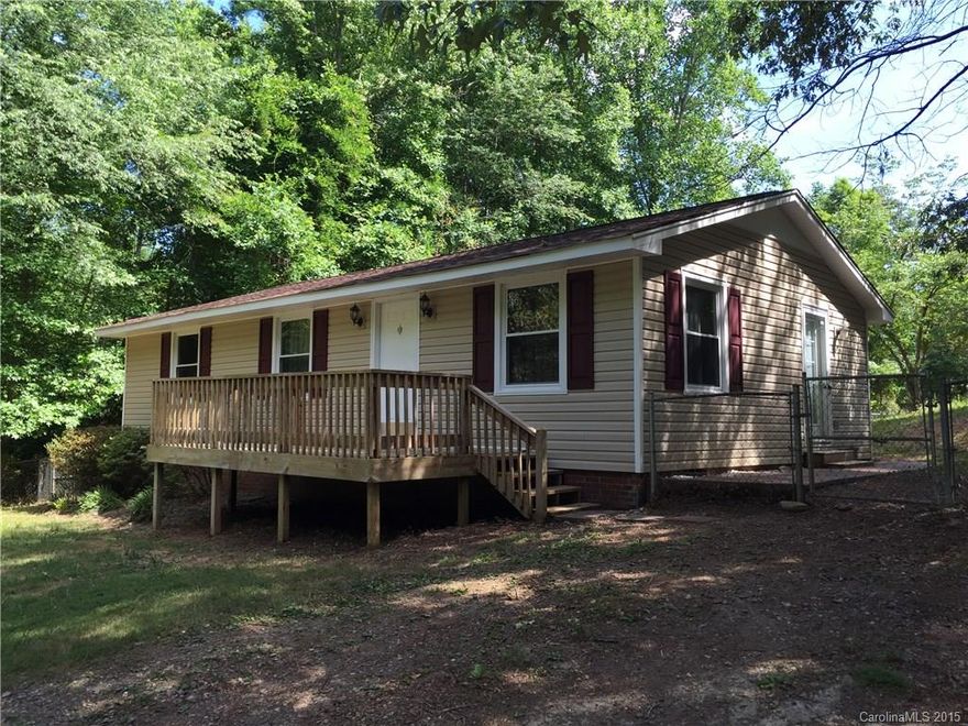 Looking for the cutest little starter home ever. Look no more, this home is ready to move in condition just needs your personal touch. The home is nestled on a private shady lot with fenced back yard. Your pets have their own private lot to secure them while you enjoy the huge back yard. New HVAC in 2015, roof only a few years old. New hot water heater 2014.Freshly cleaned carpets in all the bedrooms.  New Gutters 6/5/2015.A home you definitely don't want to overlook.