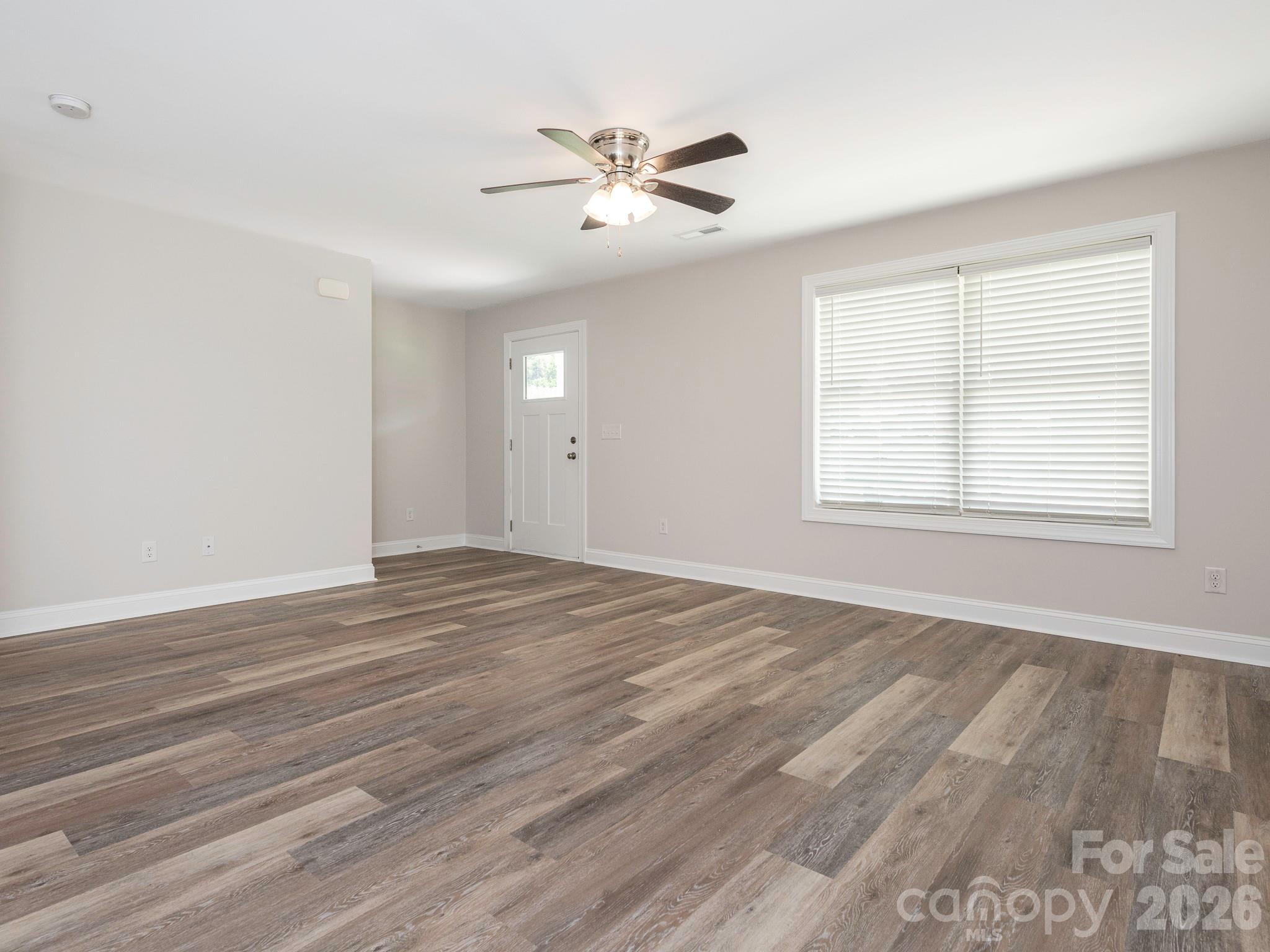 28 B Willowbrook Drive NW