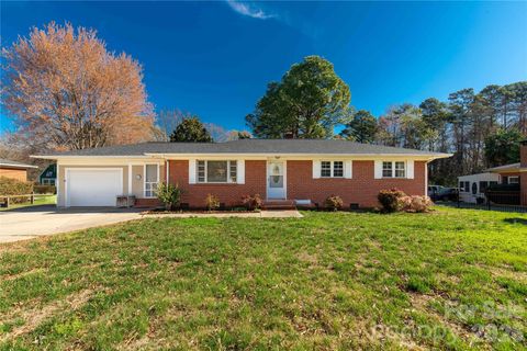 2033 Kimway Drive Matthews NC 28105