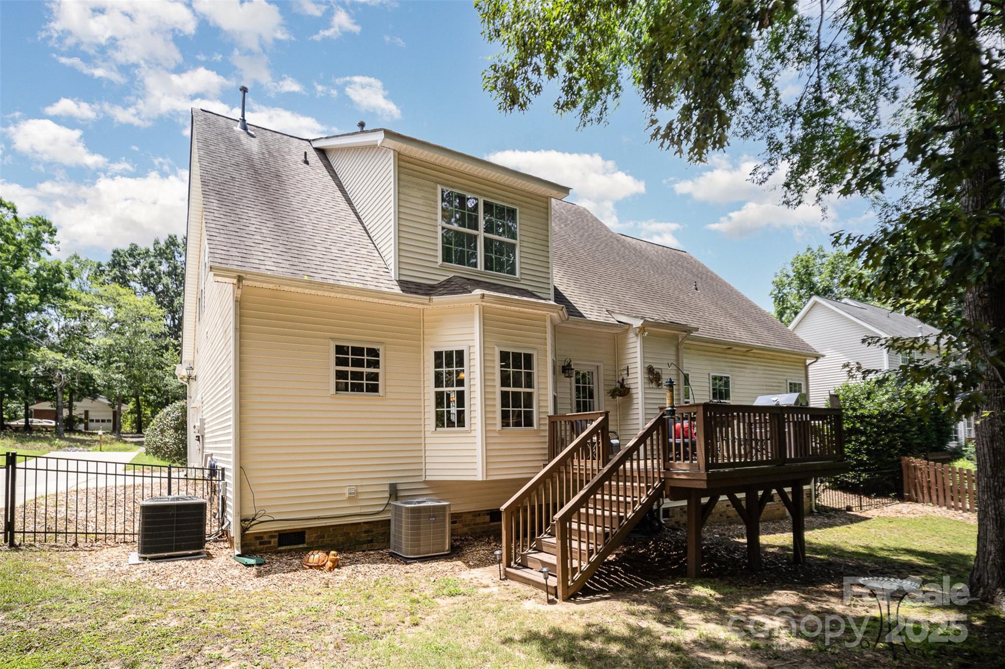 Sutton Place - Residential