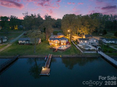 Photo of 1017 Holloway Church Road, Lexington, NC 27292 (MLS # 4363961)