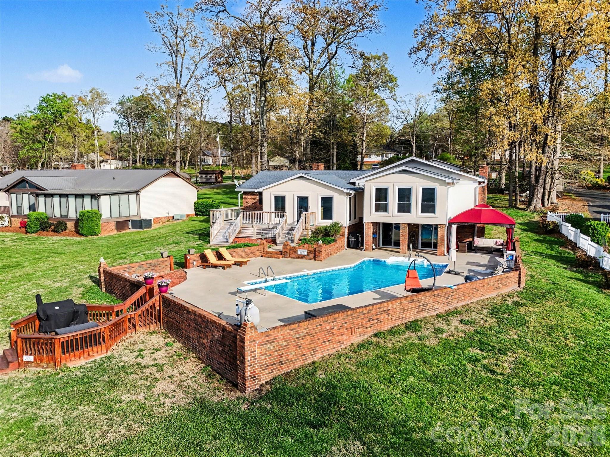 1017 Holloway Church Road