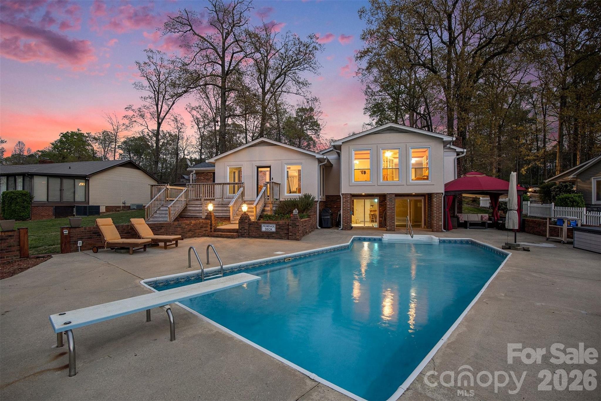 High Rock Lake - Residential