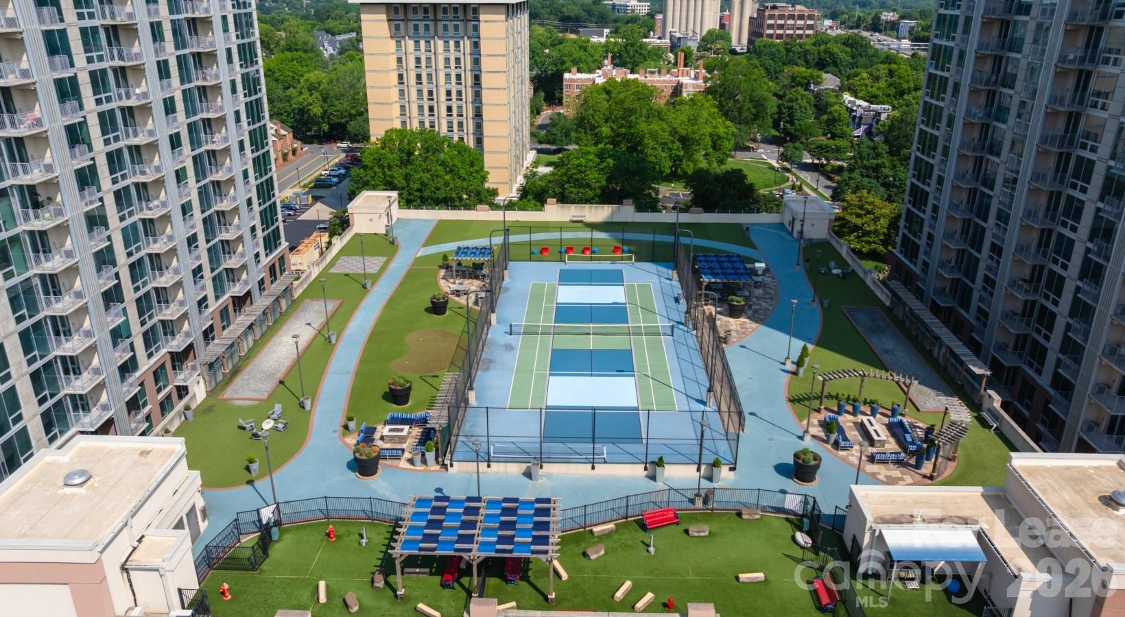 640 N Church Street C4