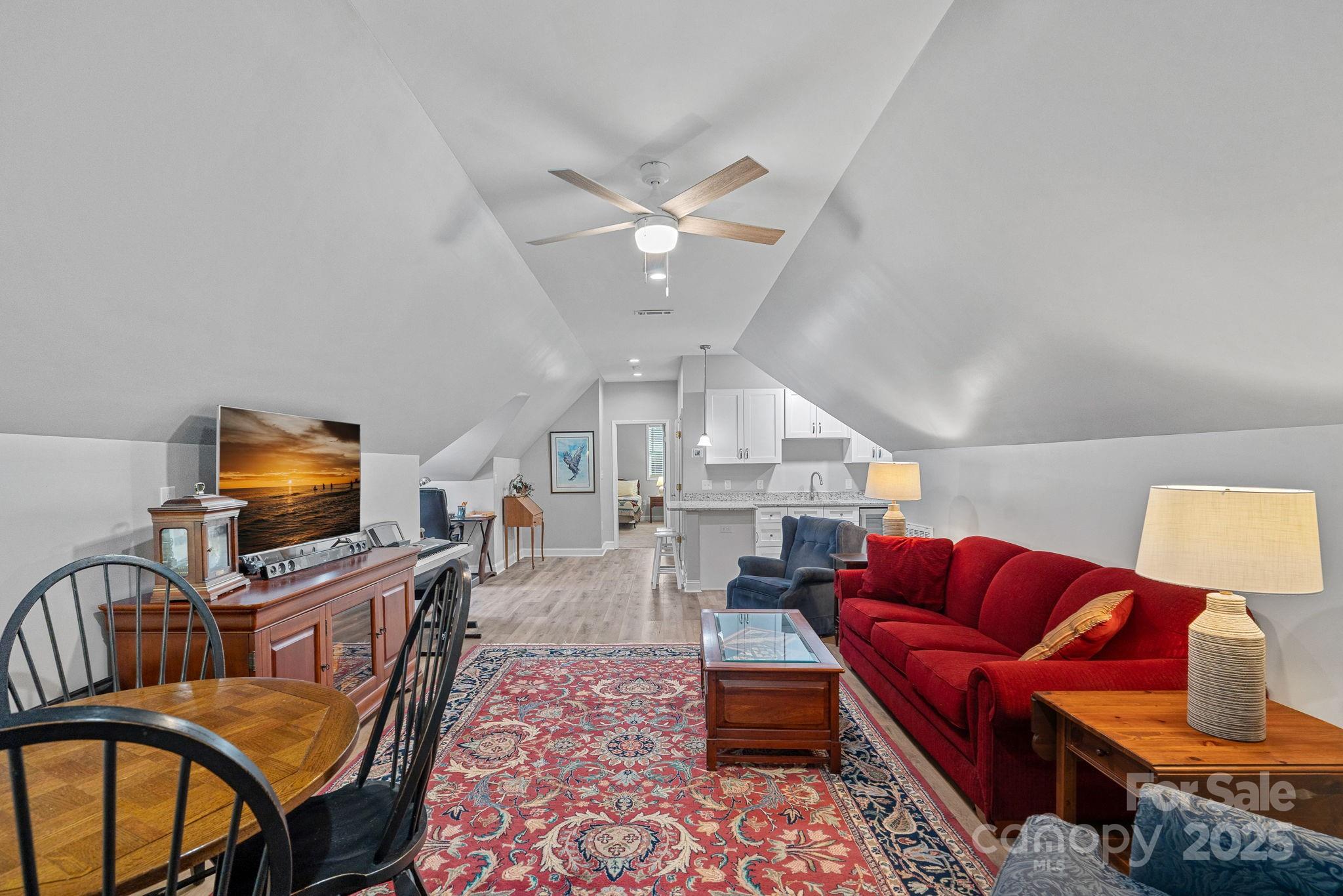 14207 Hudson Park Lane
