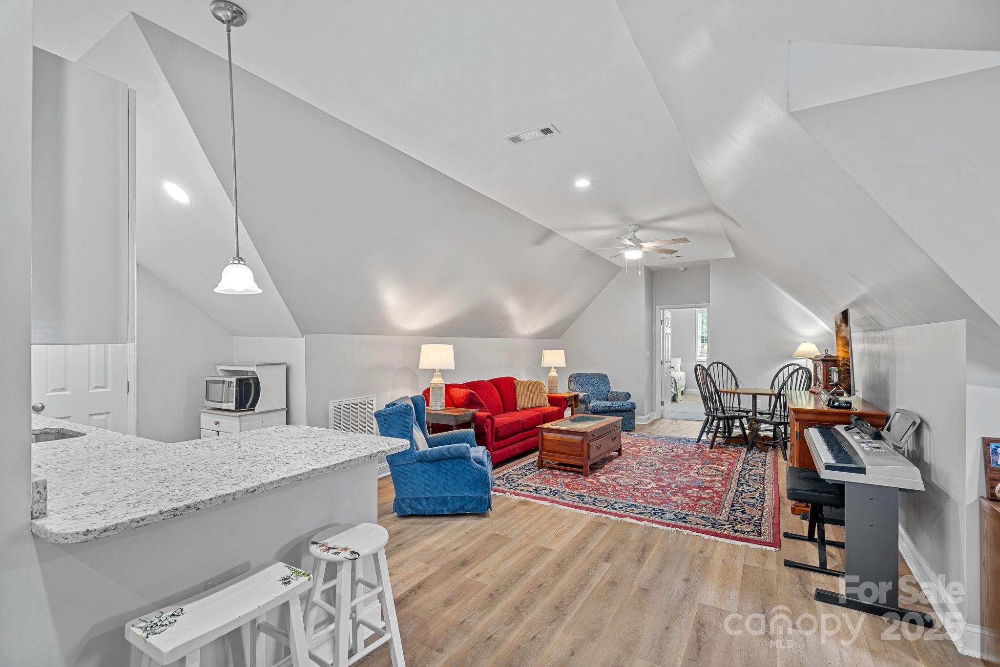 14207 Hudson Park Lane