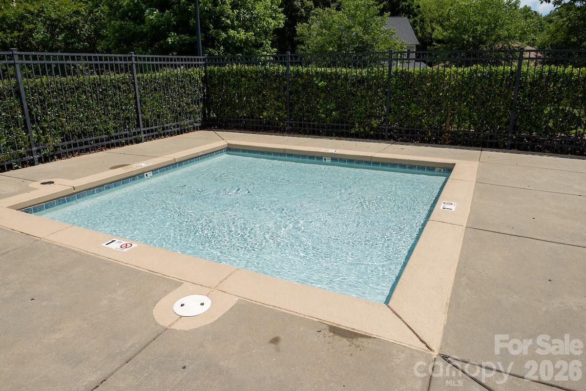 Gates At Waterside - Residential