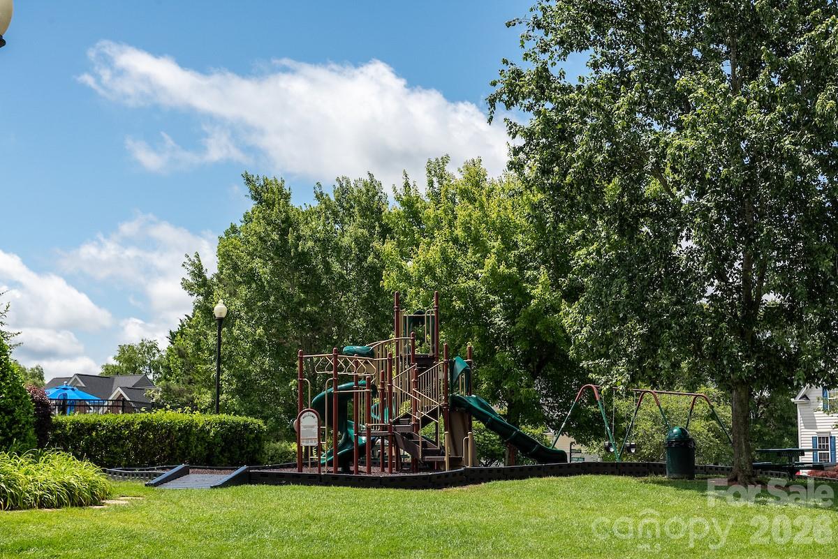 Gates At Waterside - Residential