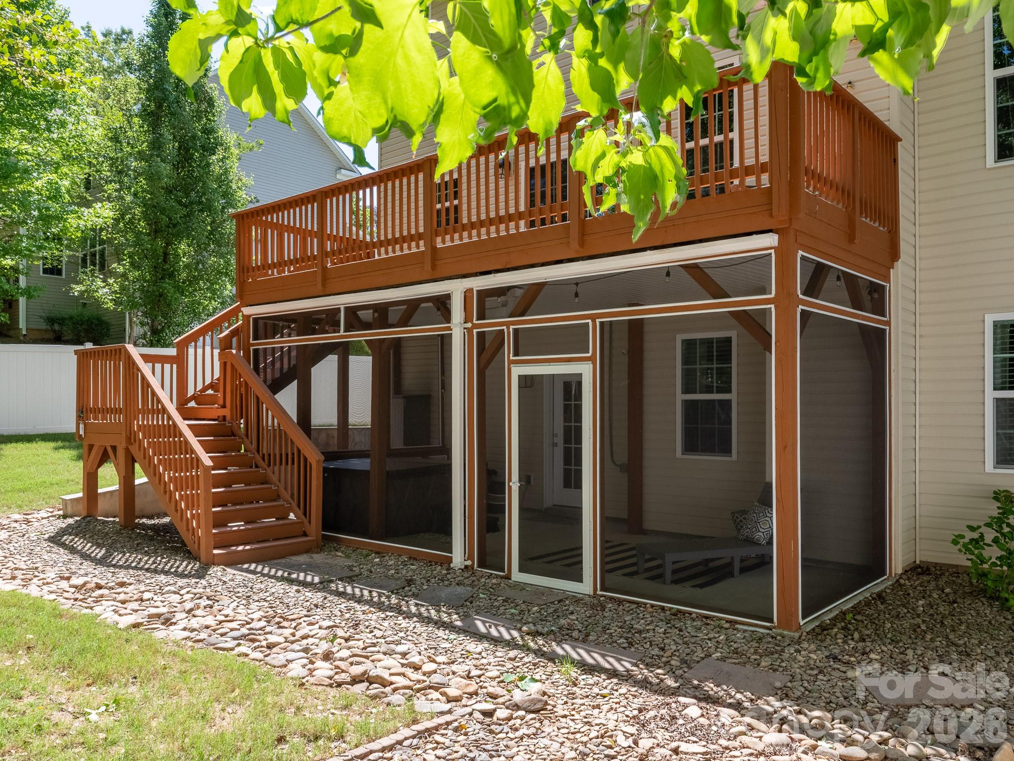 Gates At Waterside - Residential