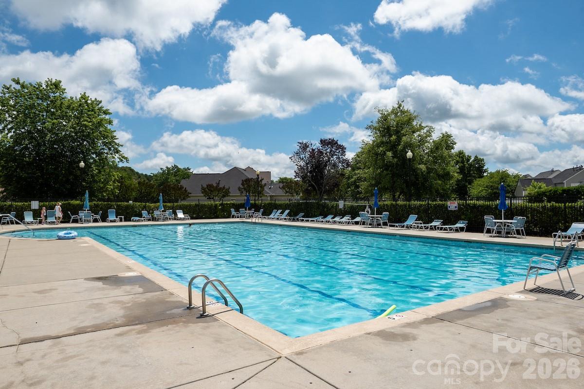Gates At Waterside - Residential
