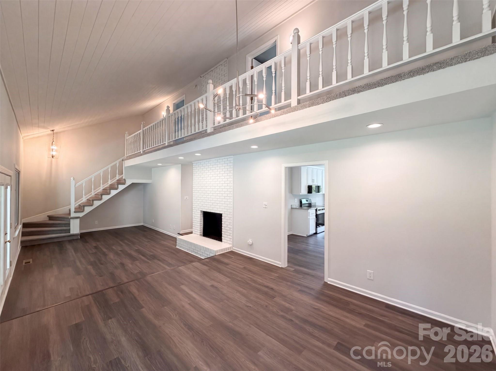 121 Goodman Circle NE