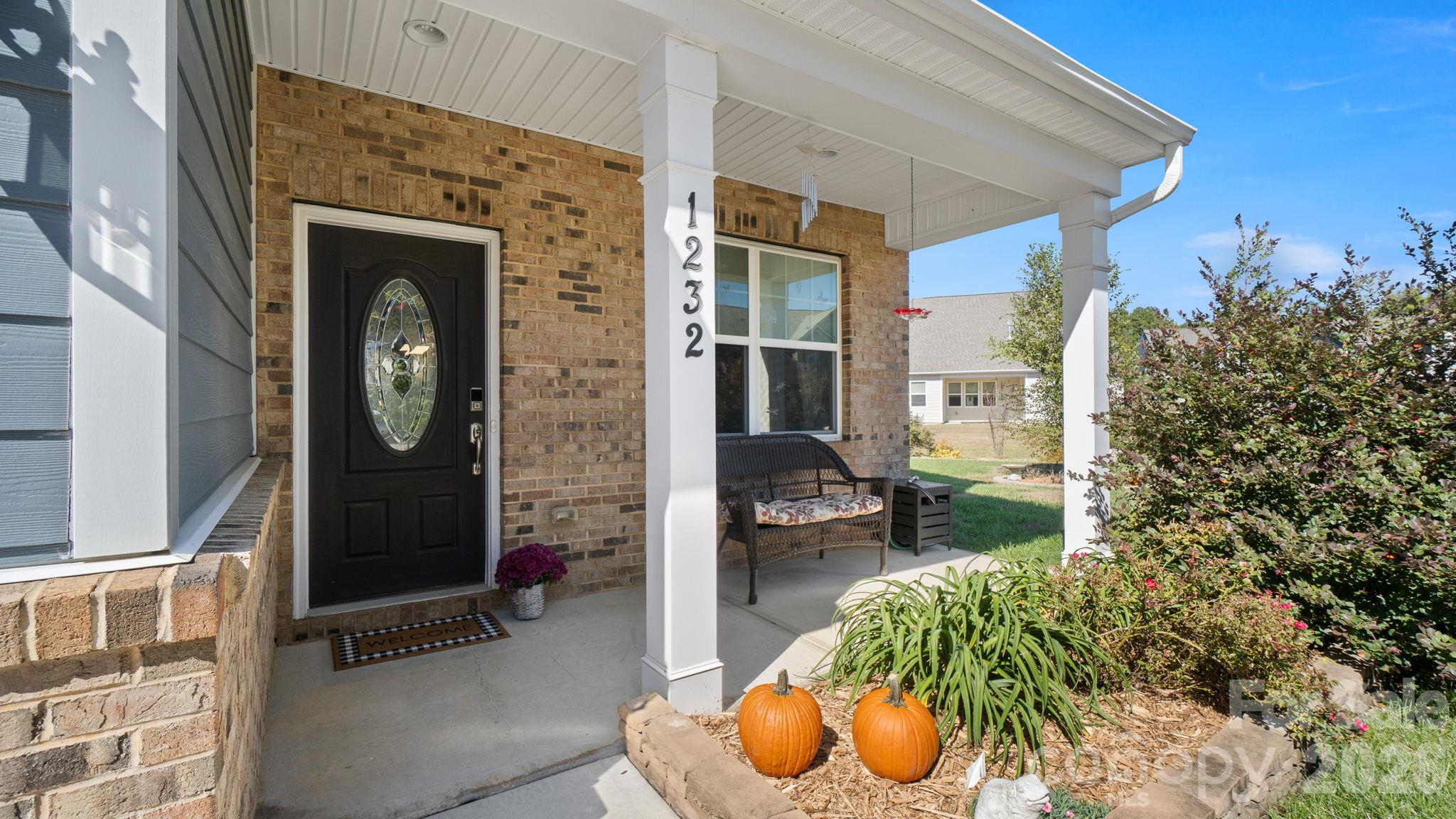 1232 New River Drive