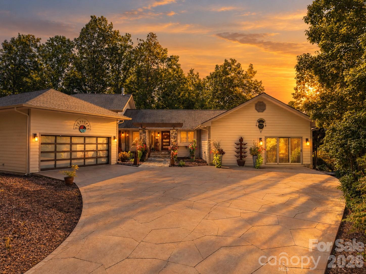 625 Echo Valley Drive