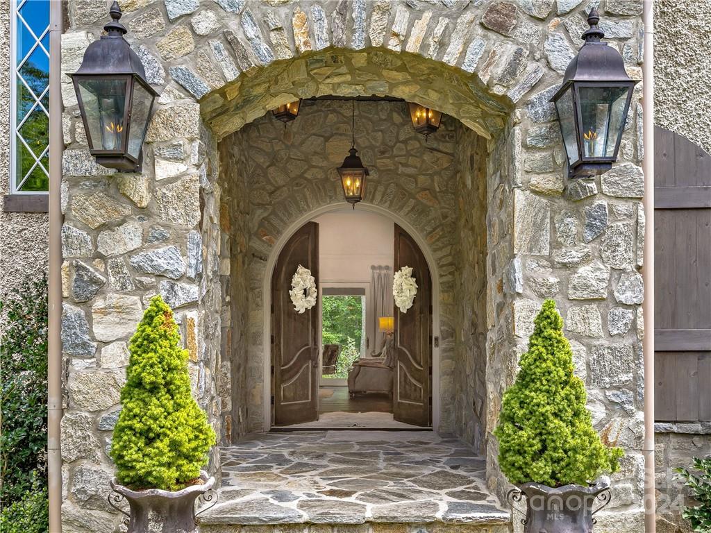 The Cliffs at Walnut Cove - Residential