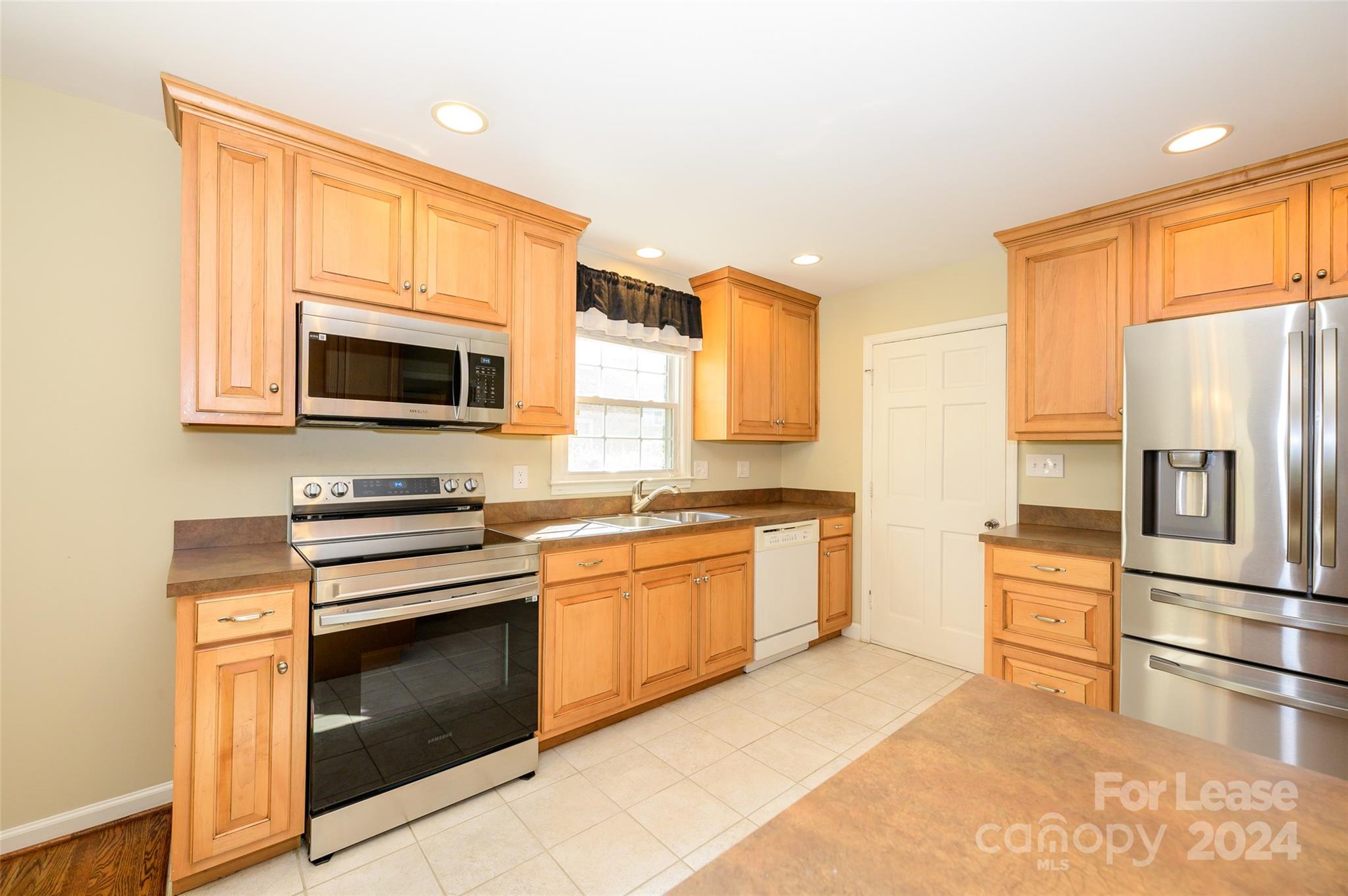 Ashbrook - Residential Lease