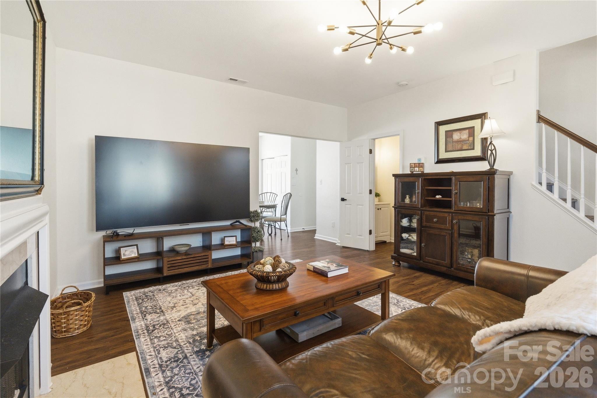 7712 Grapetree Court