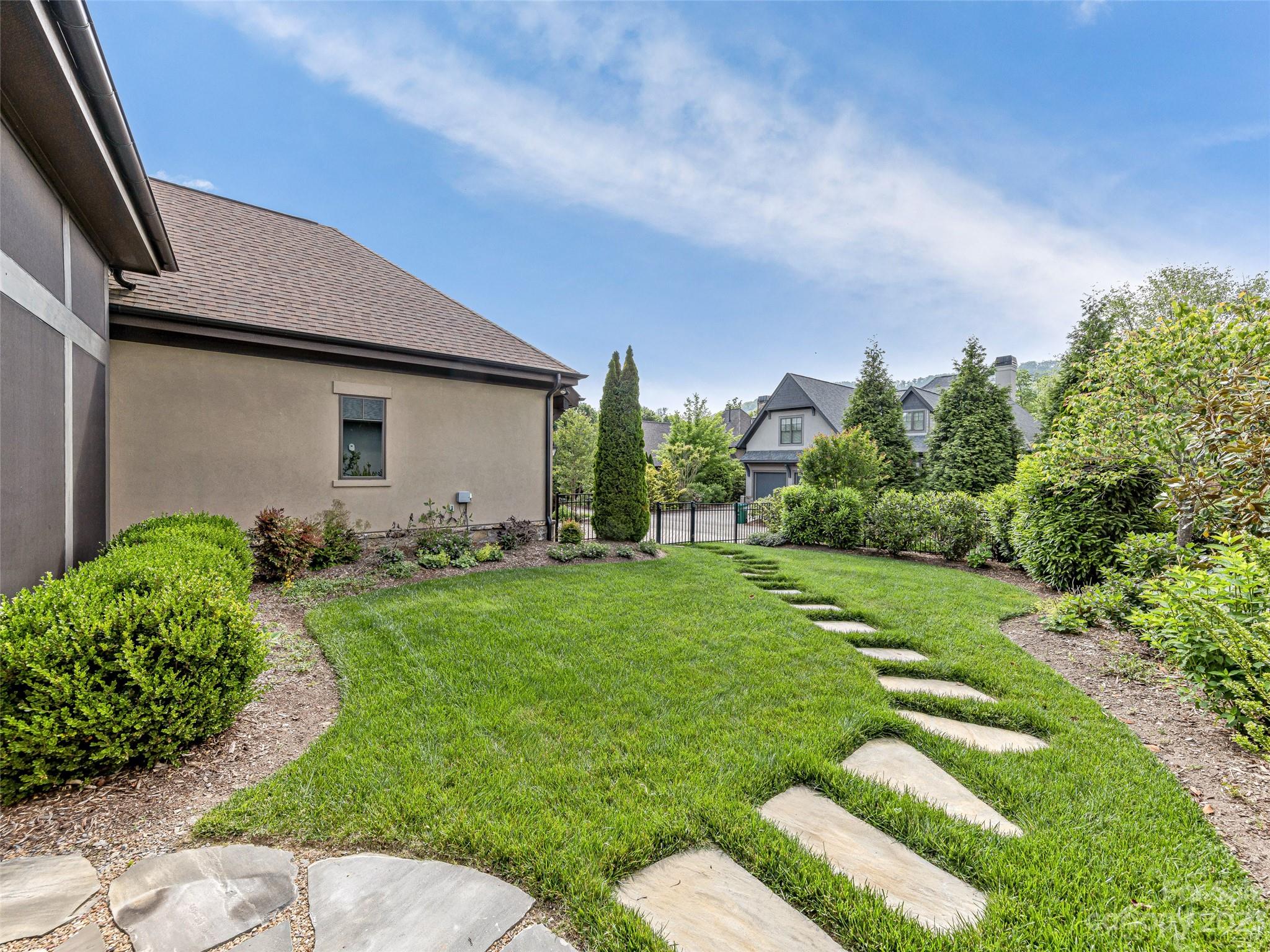 The Cliffs at Walnut Cove - Residential