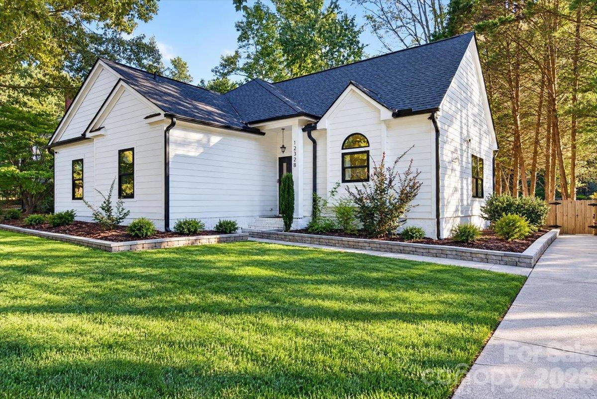 12328 Sparkling Way