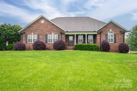 2817 Long Circle 1 Iron Station NC 28080