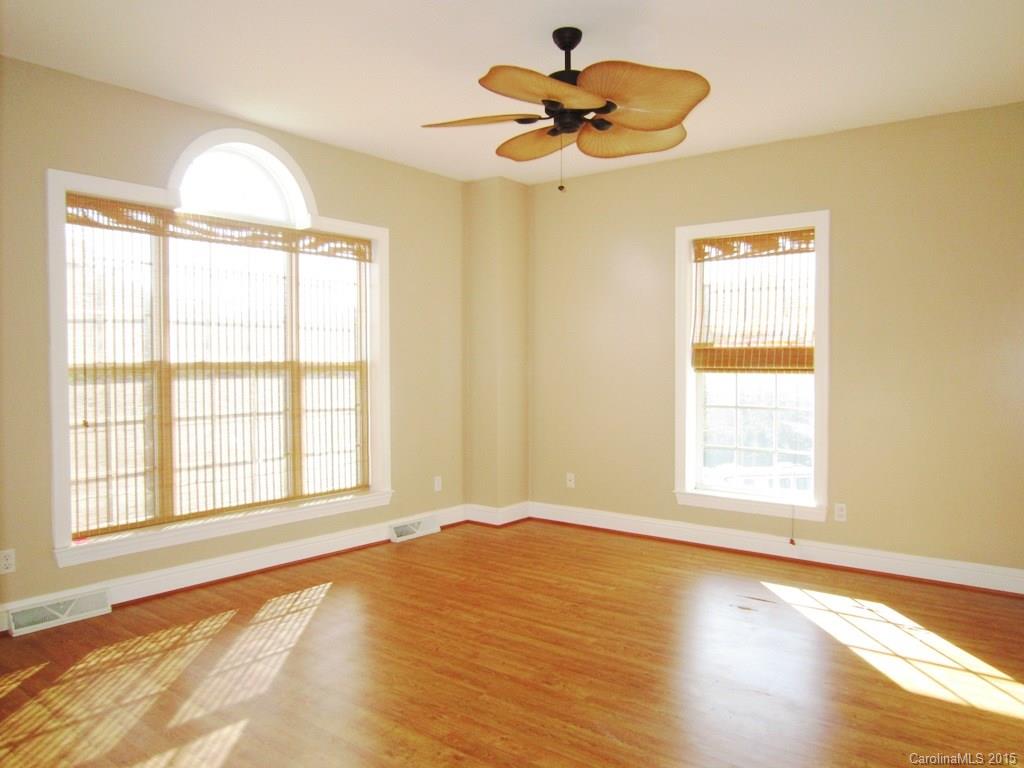 Willow Brook - Residential