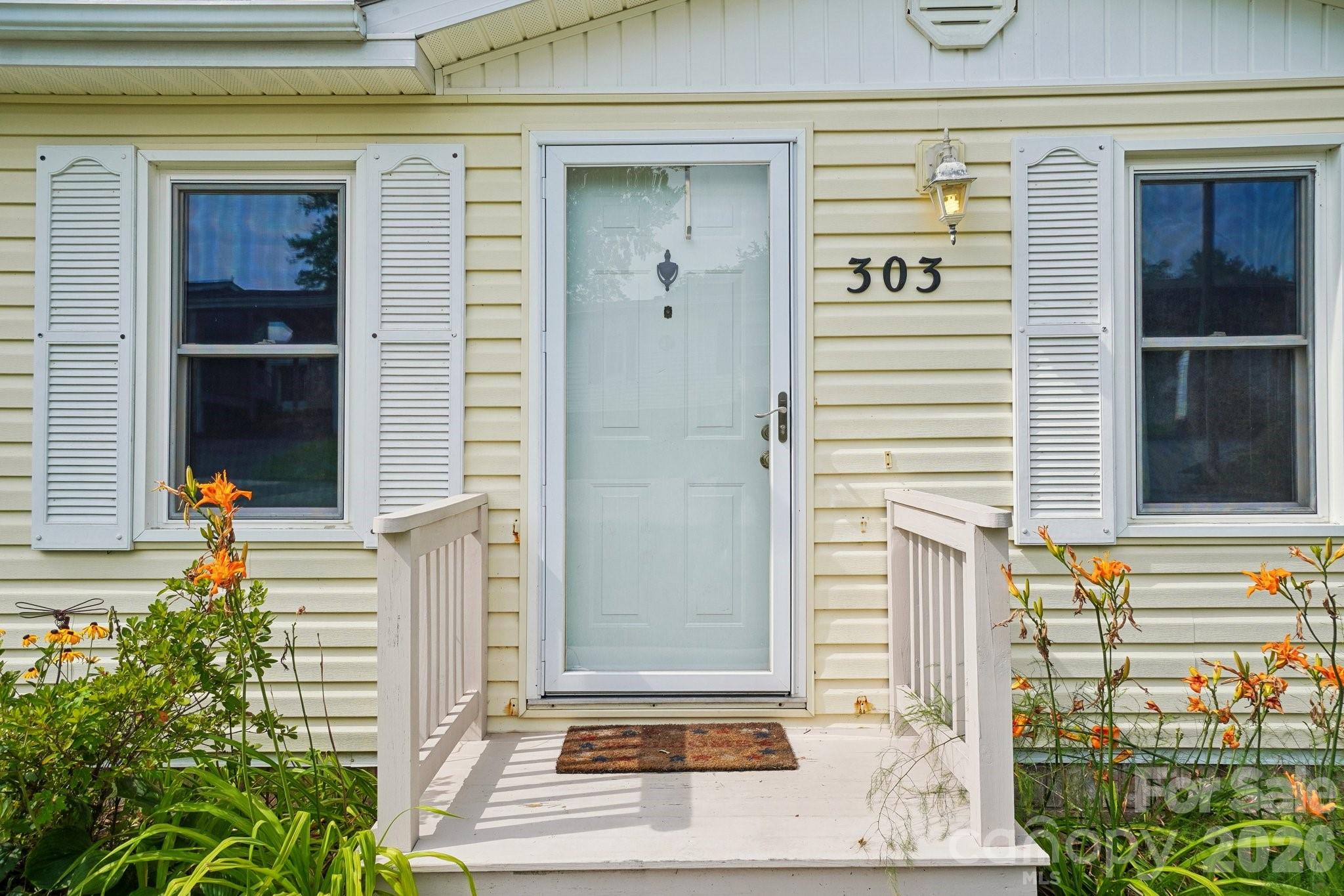 303 Meadowbrook Court