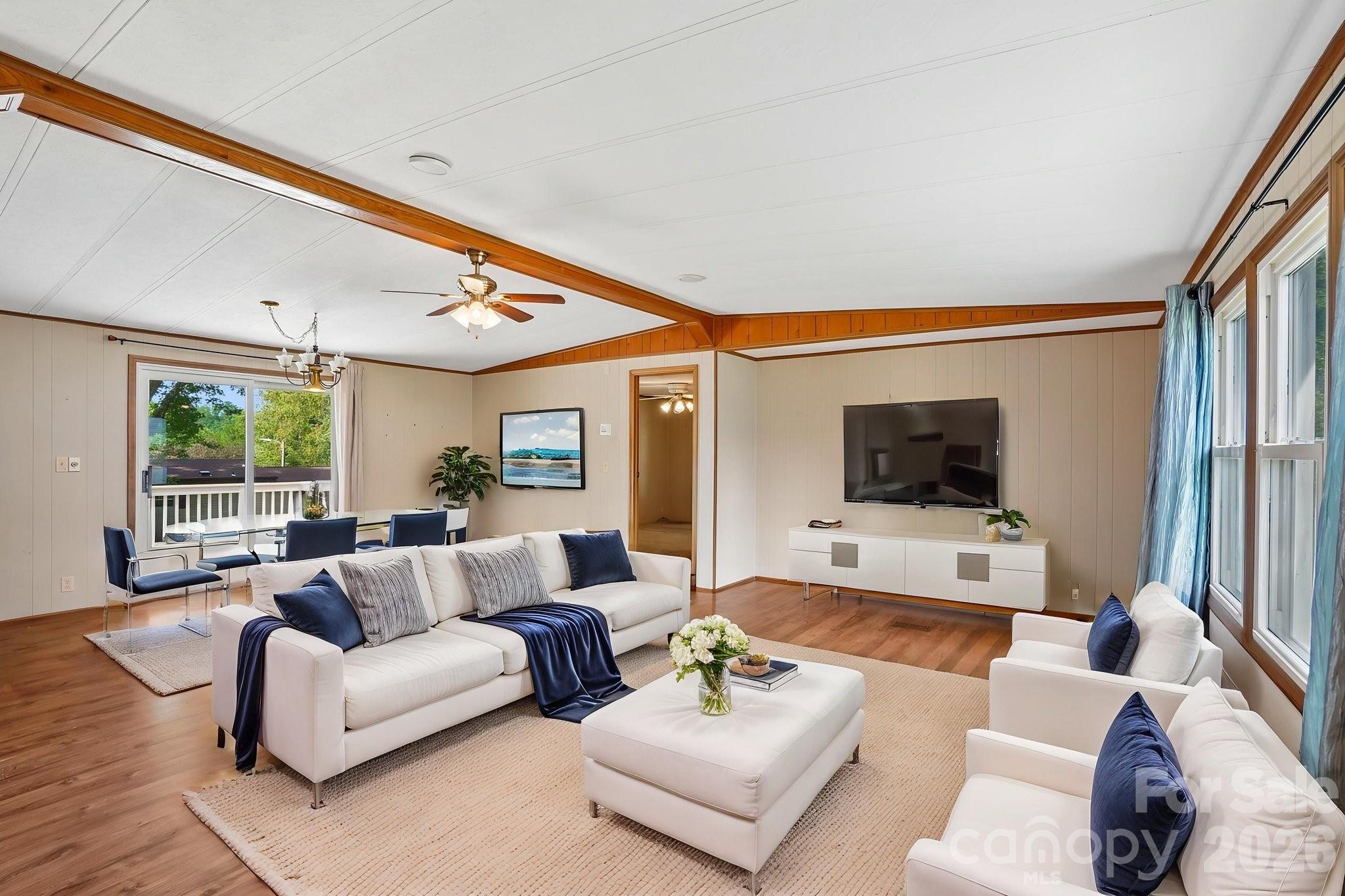 303 Meadowbrook Court
