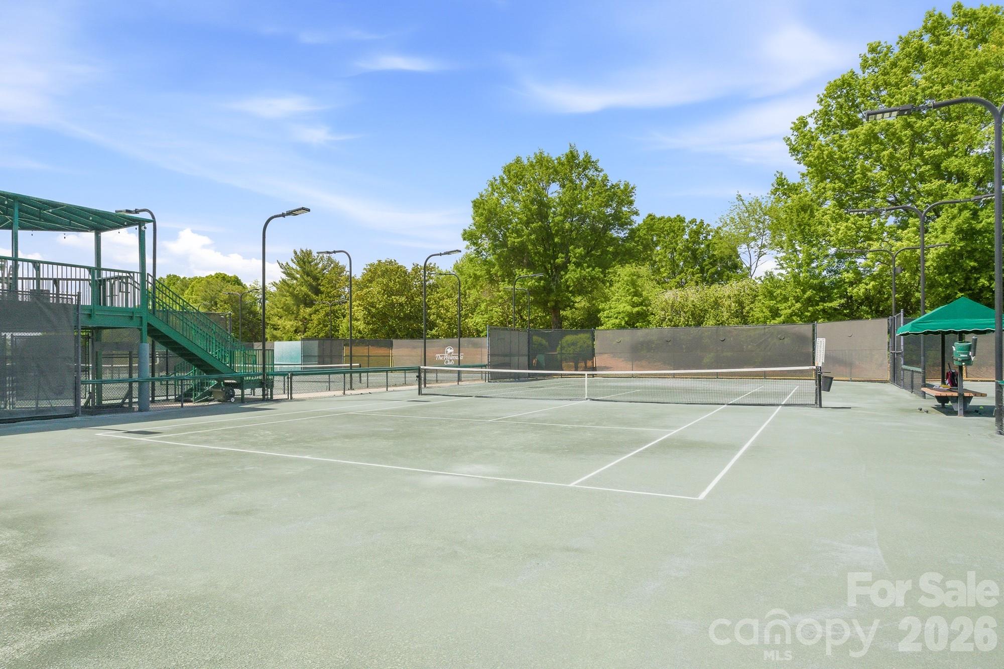 The Peninsula - Residential