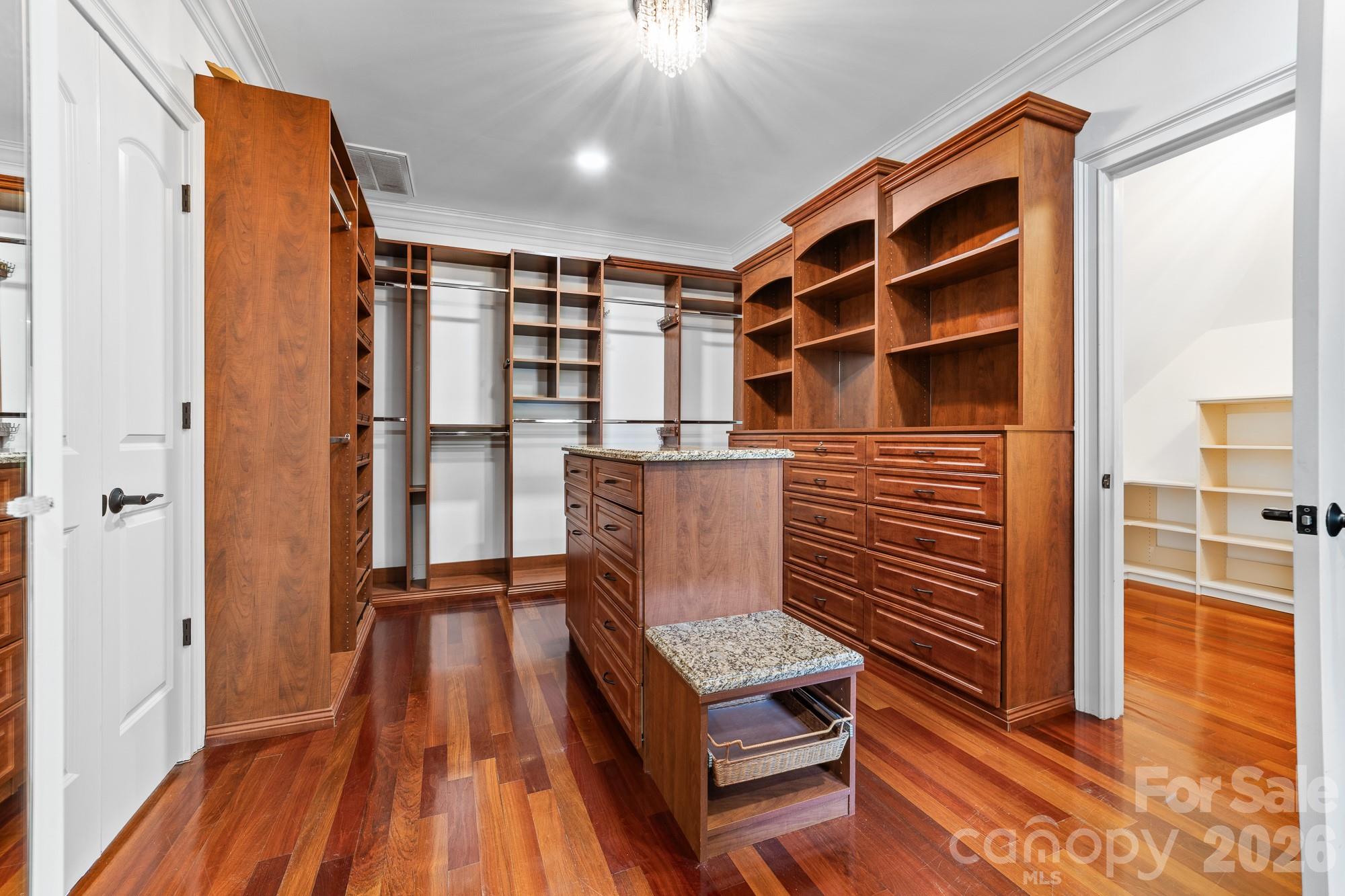 The Peninsula - Residential