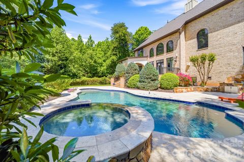 Photo of 18805 Windy Point Drive, Cornelius, NC 28031 (MLS # 4373578)