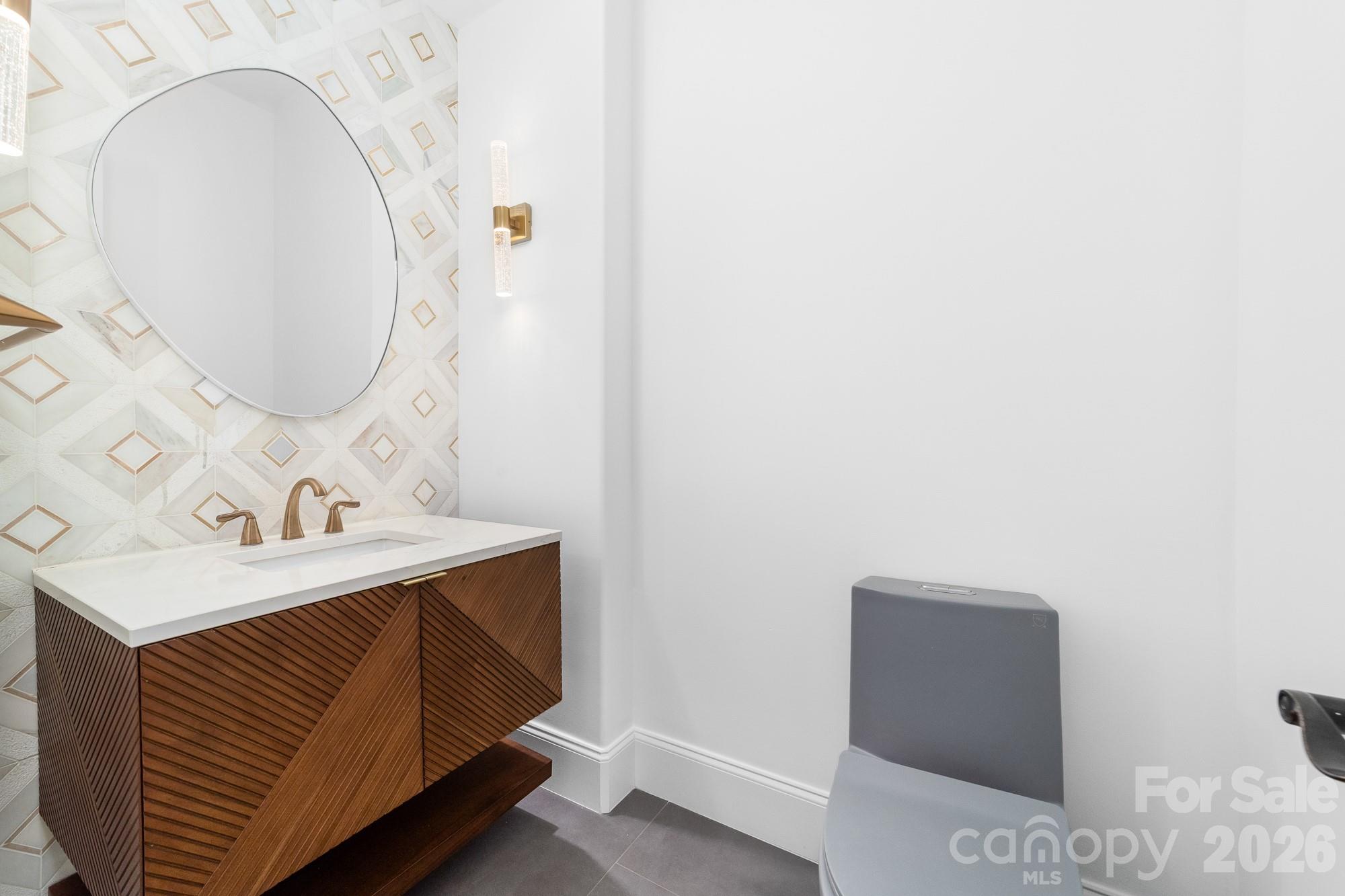 The Peninsula - Residential