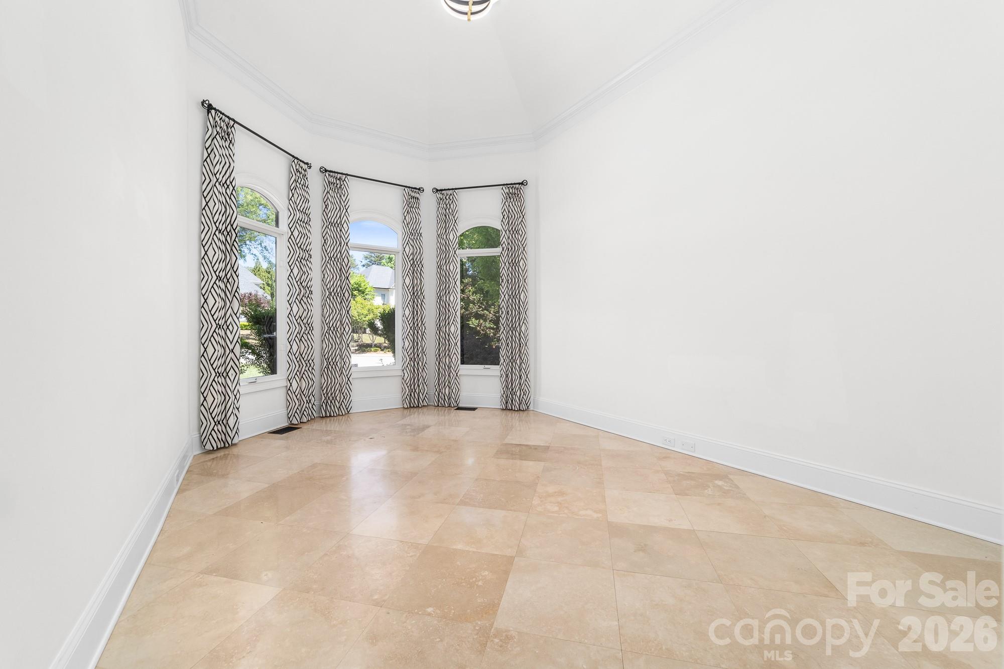 The Peninsula - Residential