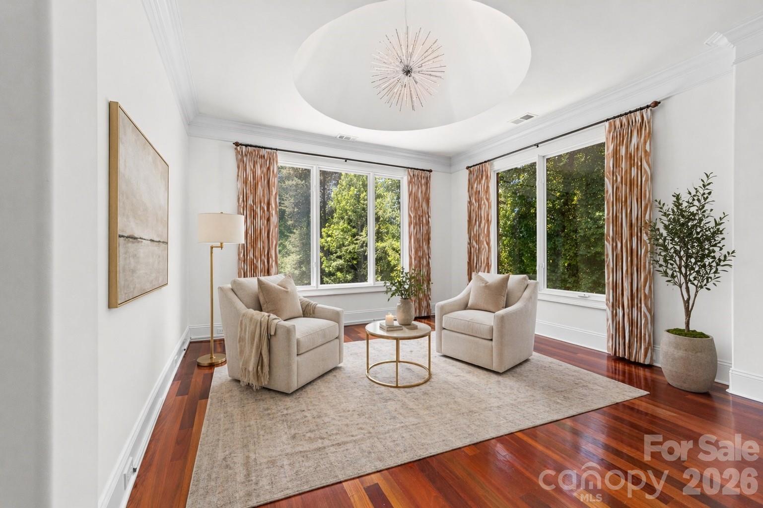 The Peninsula - Residential