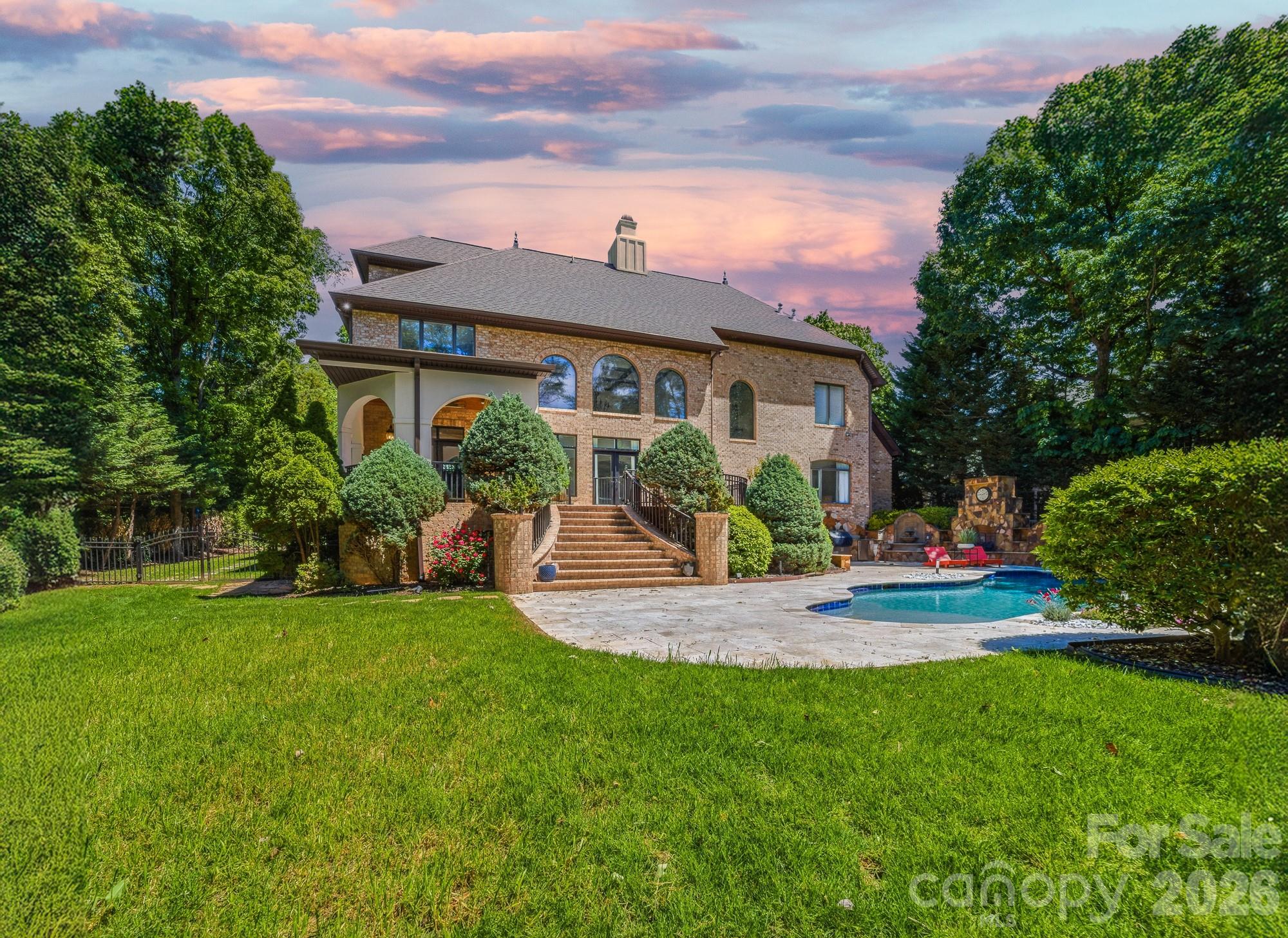 18805 Windy Point Drive