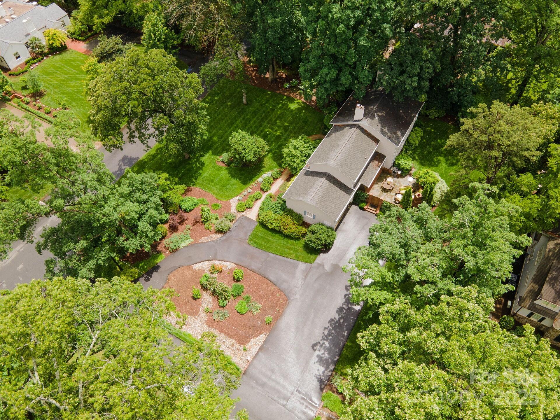 2000 Ferncliff Road