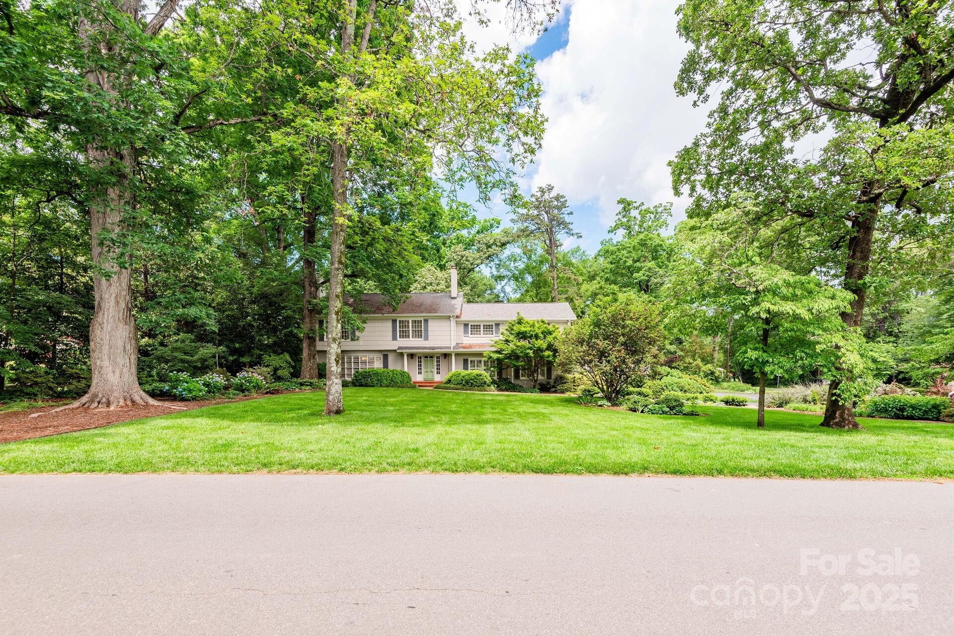 2000 Ferncliff Road