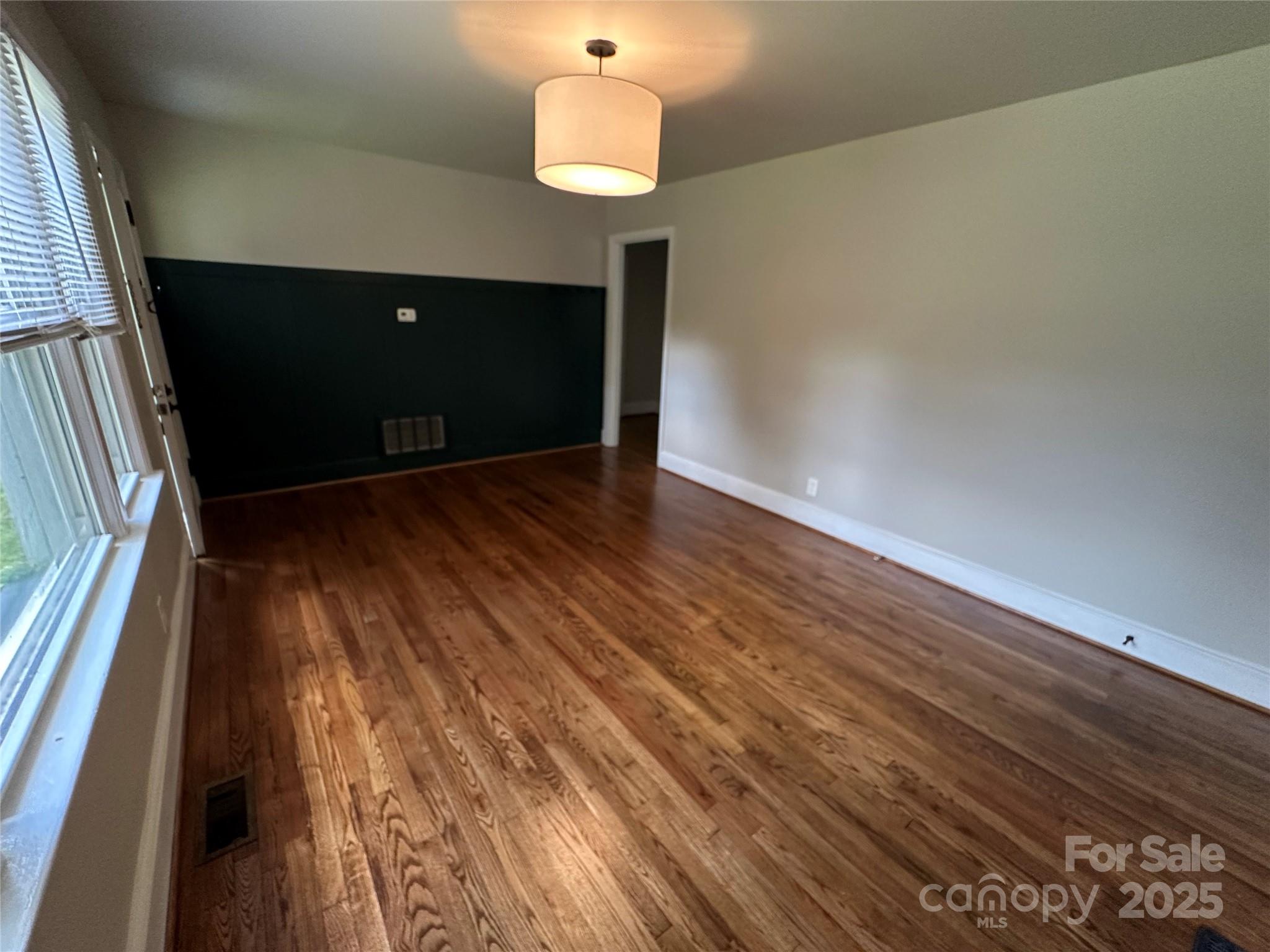 810 Mt Holly Huntersville Road