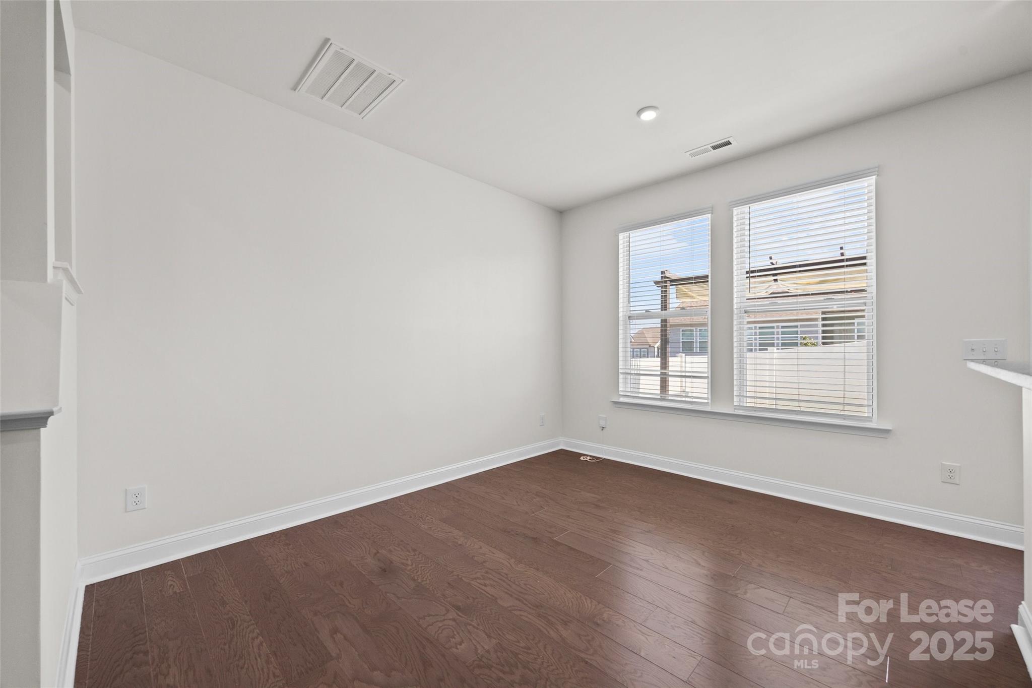 Paddlers Cove - Residential Lease