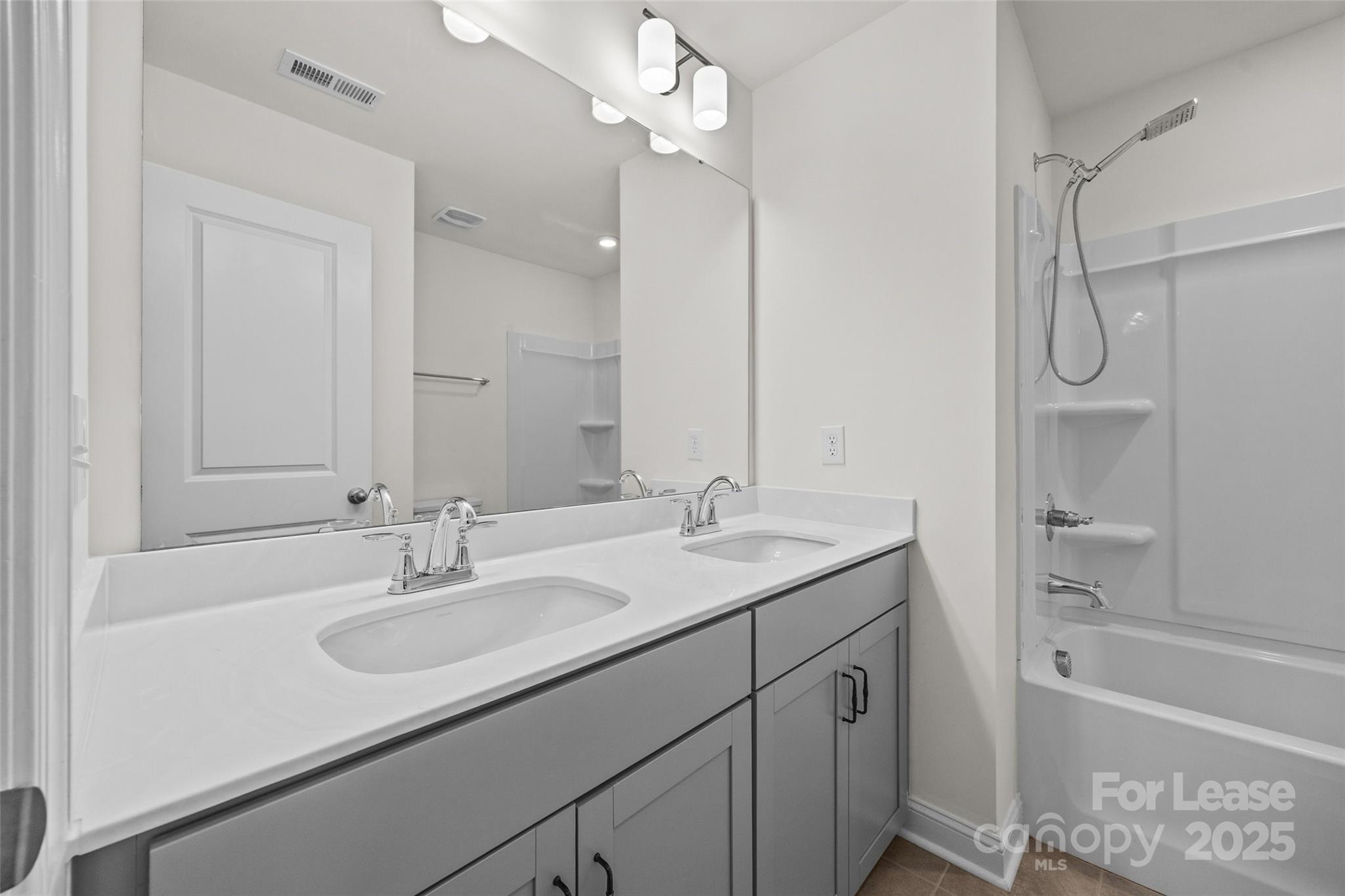 Paddlers Cove - Residential Lease