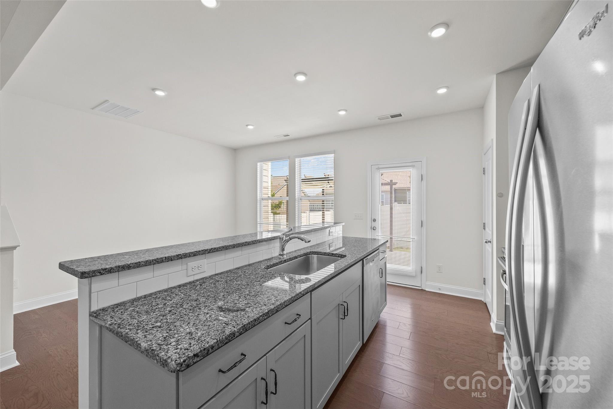 Paddlers Cove - Residential Lease