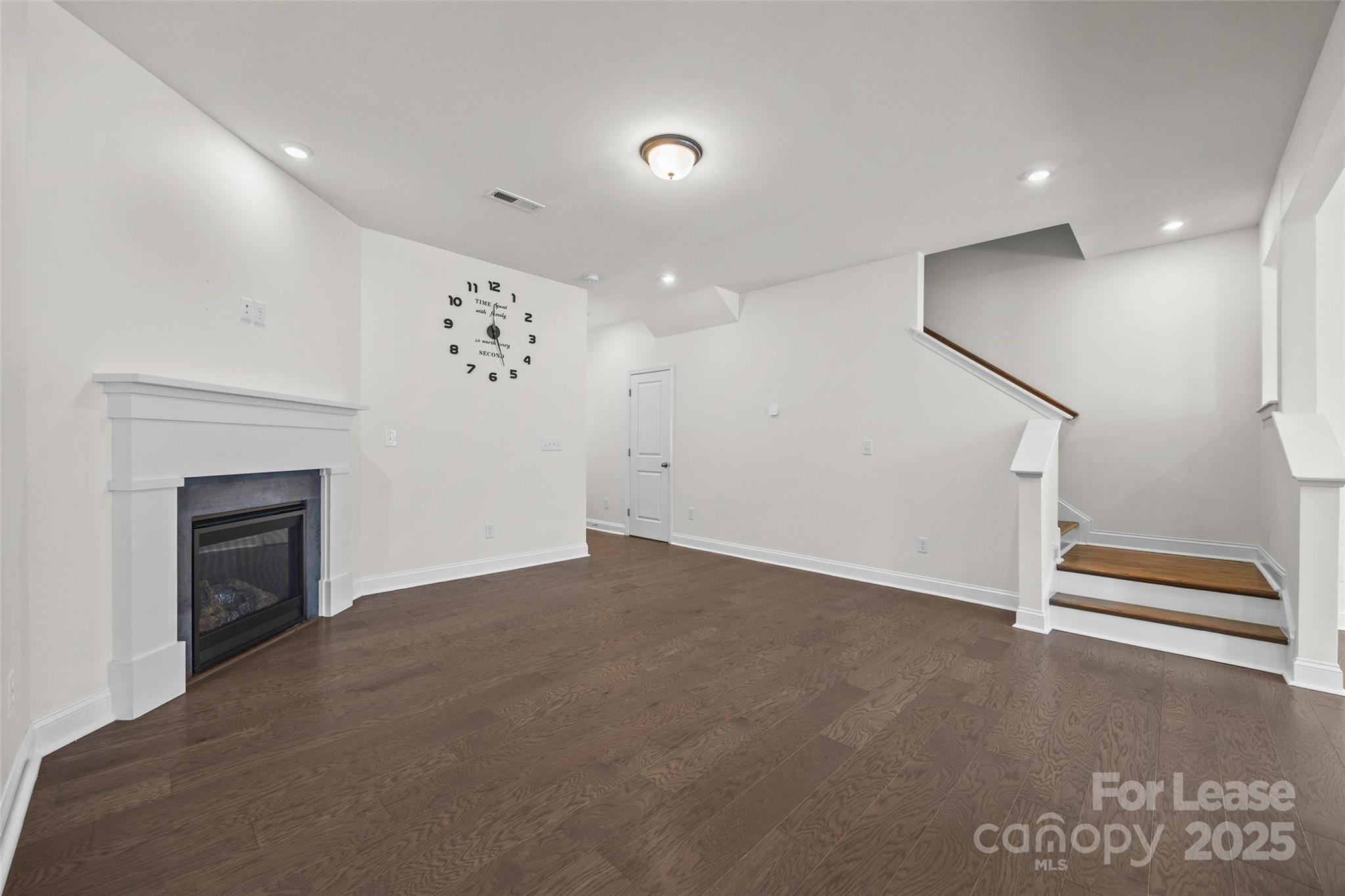 Paddlers Cove - Residential Lease