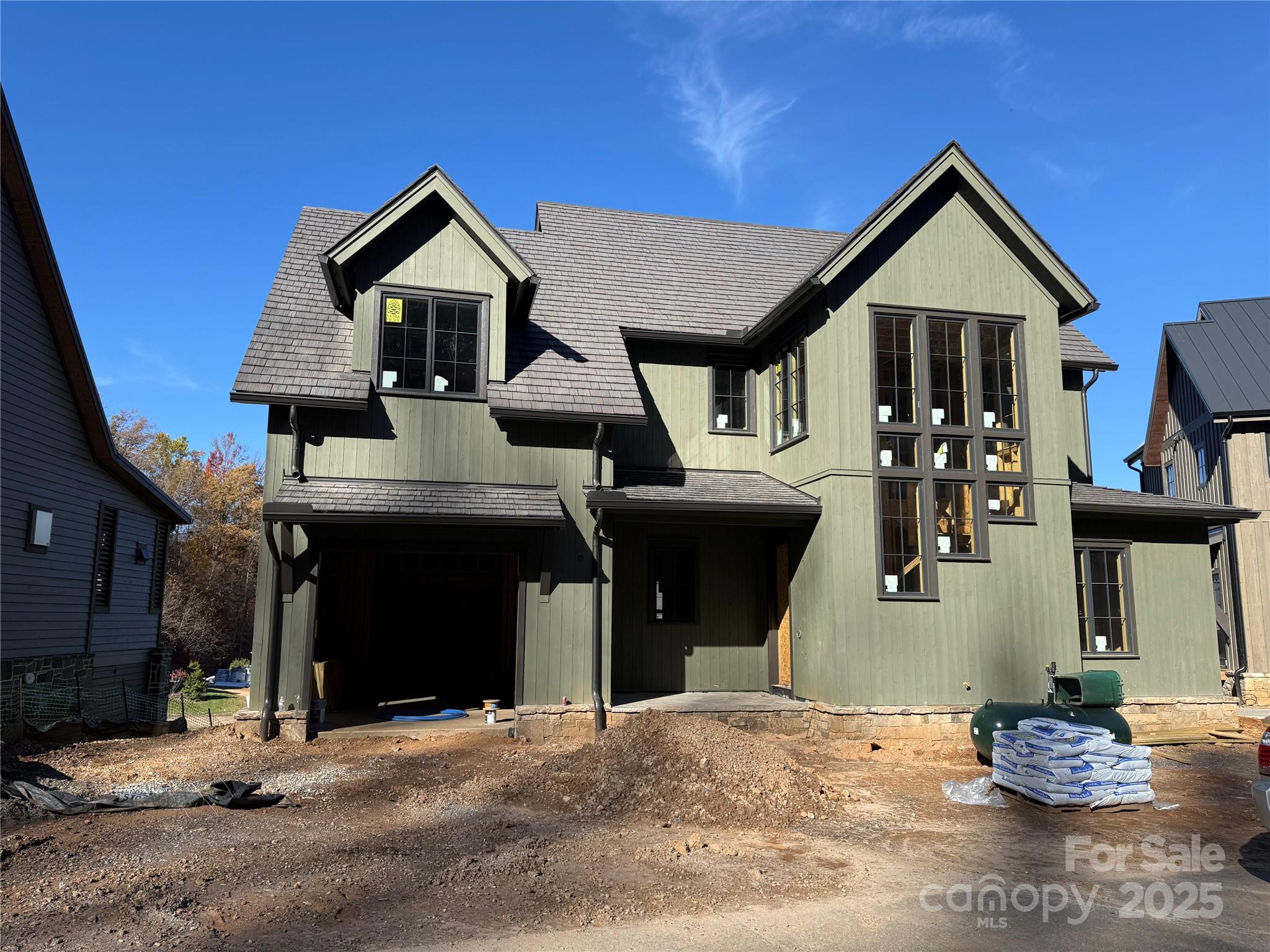 143 Lodestone Drive 418