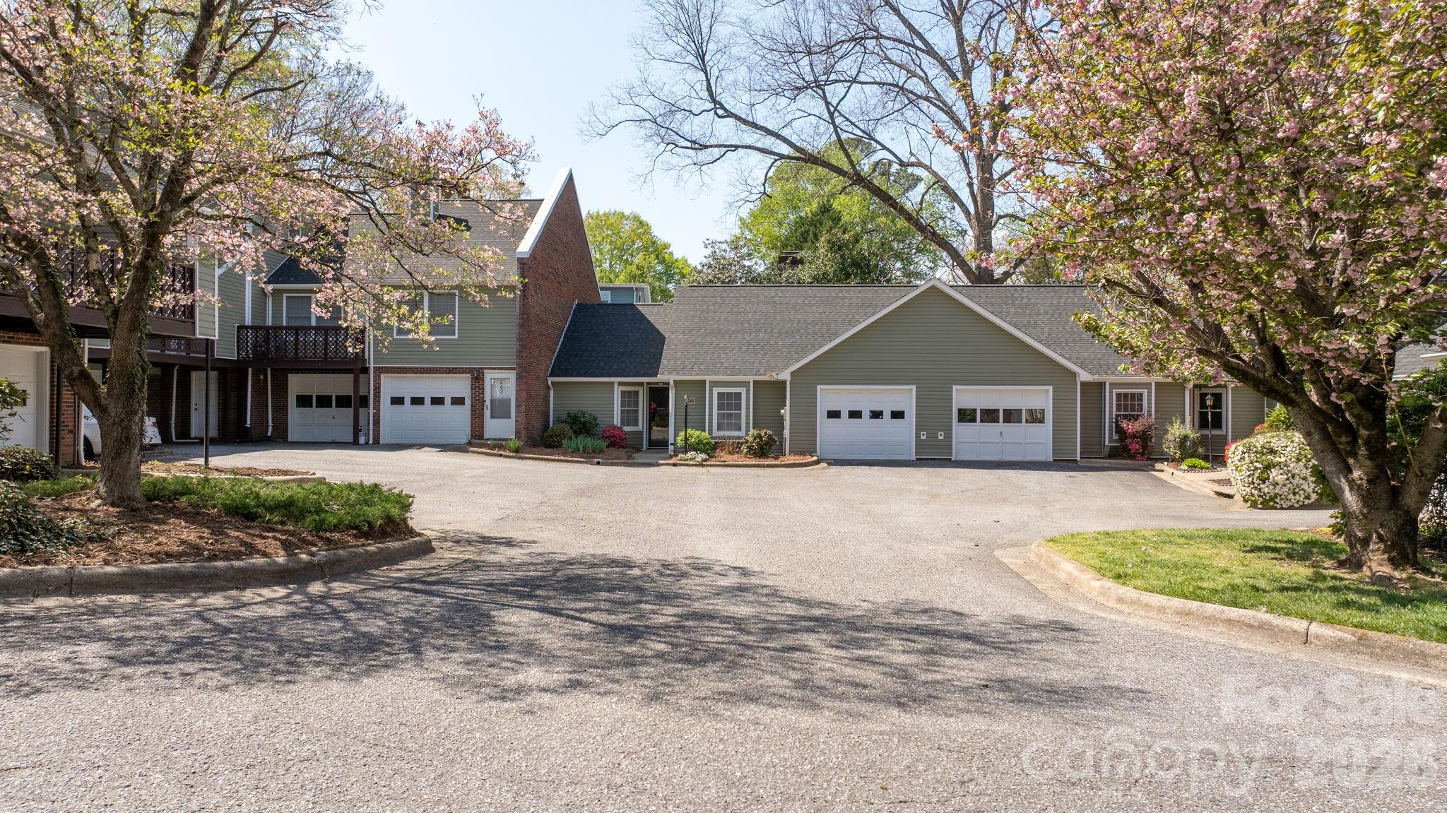 Heritage Manor - Residential