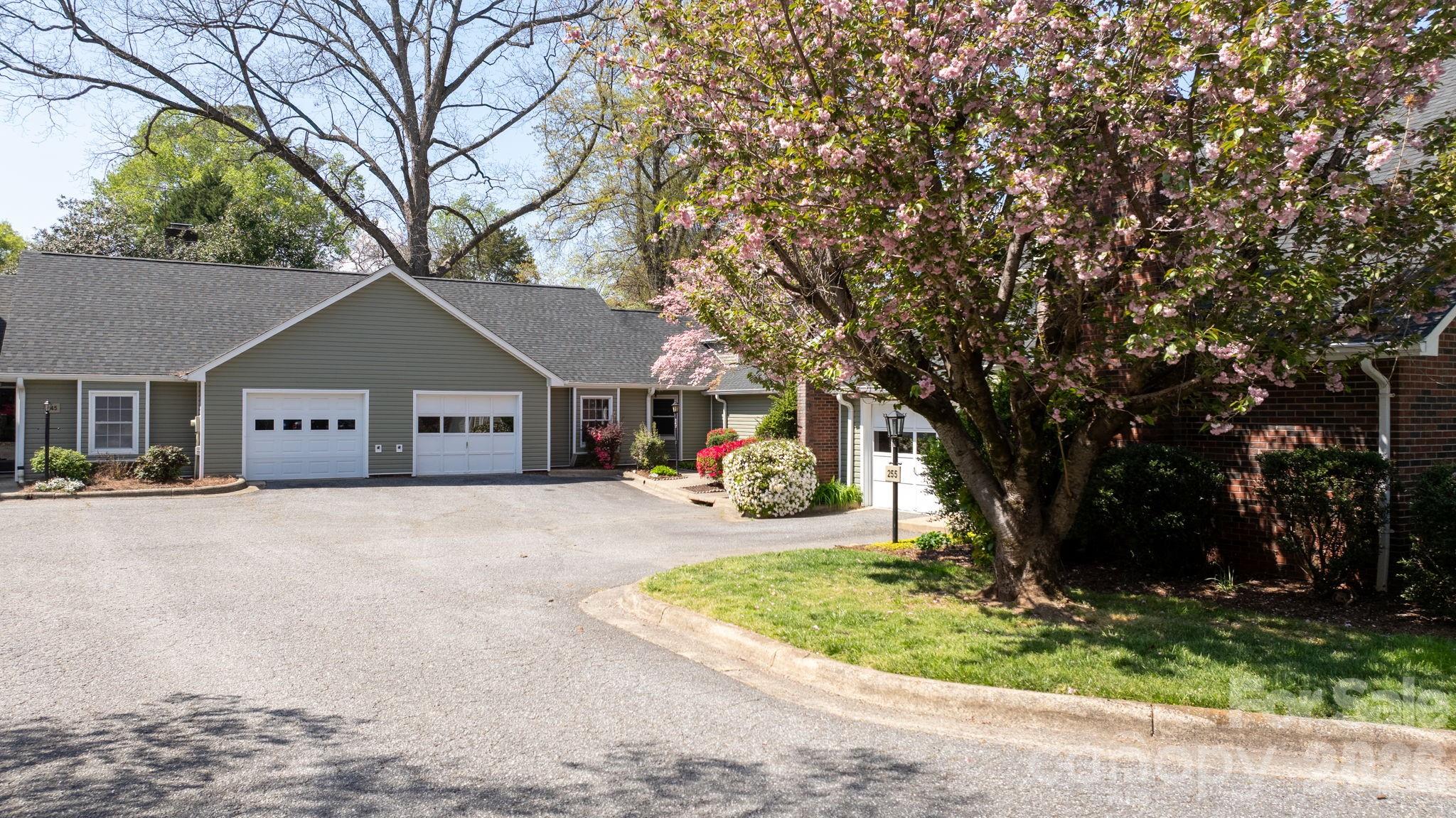 Heritage Manor - Residential