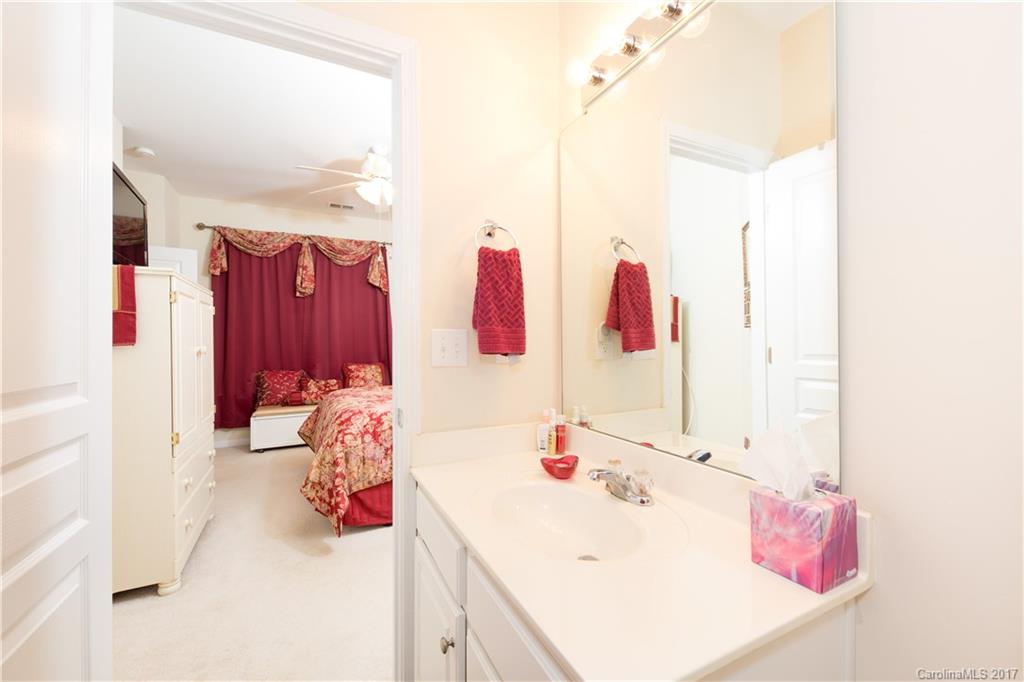 Ridge Pointe - Residential