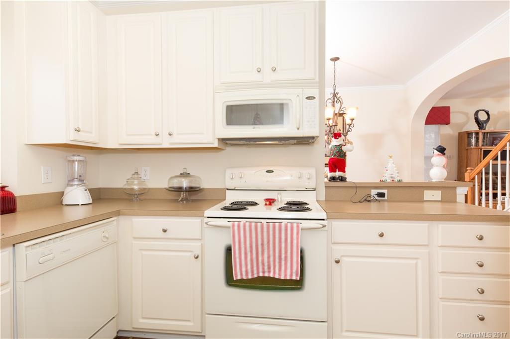 Ridge Pointe - Residential