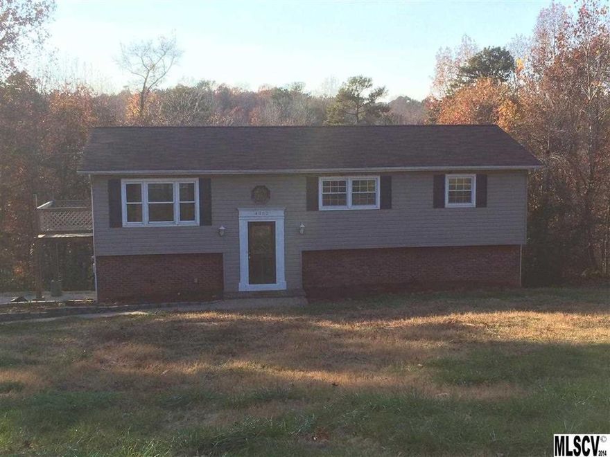 Great Starter Home! Ready to be Moved In! Split Foyer w/3 Bedrooms, 1.5 Baths, Living Room, Den and Bonus Room. Freshly Painted. New HP - Outside Unit. Completely Remodeled Kitchen -- New Cabinets, countertops, sink, faucet, and Whirlpool Stainless Steel Appliances. New Vinyl Floors in Baths. New Ceiling Fans. New Water Heater. Finished Basement with Bonus Room and Den w/Fireplace.  Deck. NO CITY TAXES! BELOW TAX VALUE!