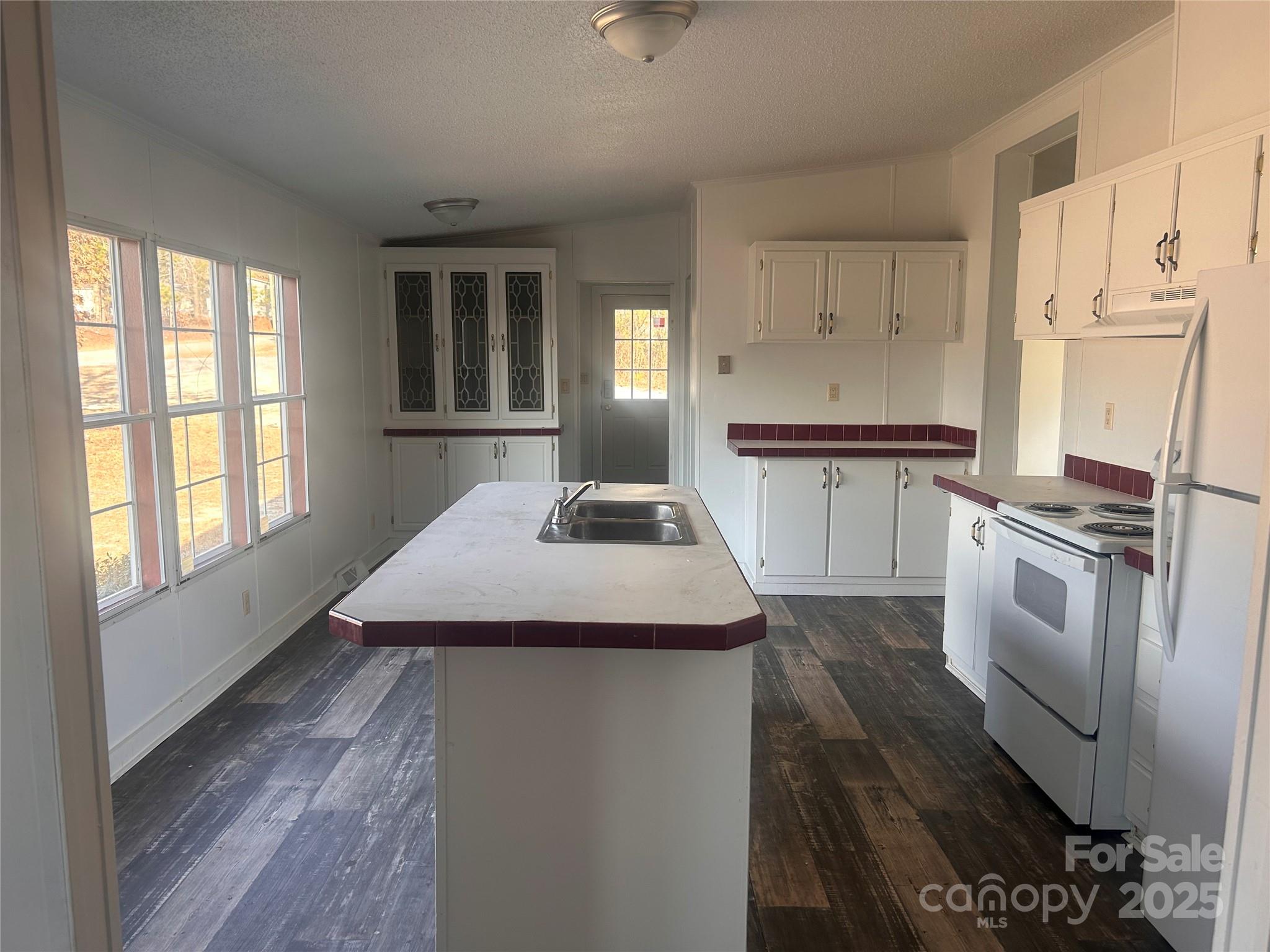 Smith Lake - Residential